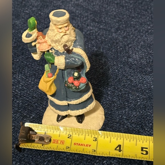 Blue robed Santa with green mittens holds a doll & basket of fruit. - Picture 6 of 7